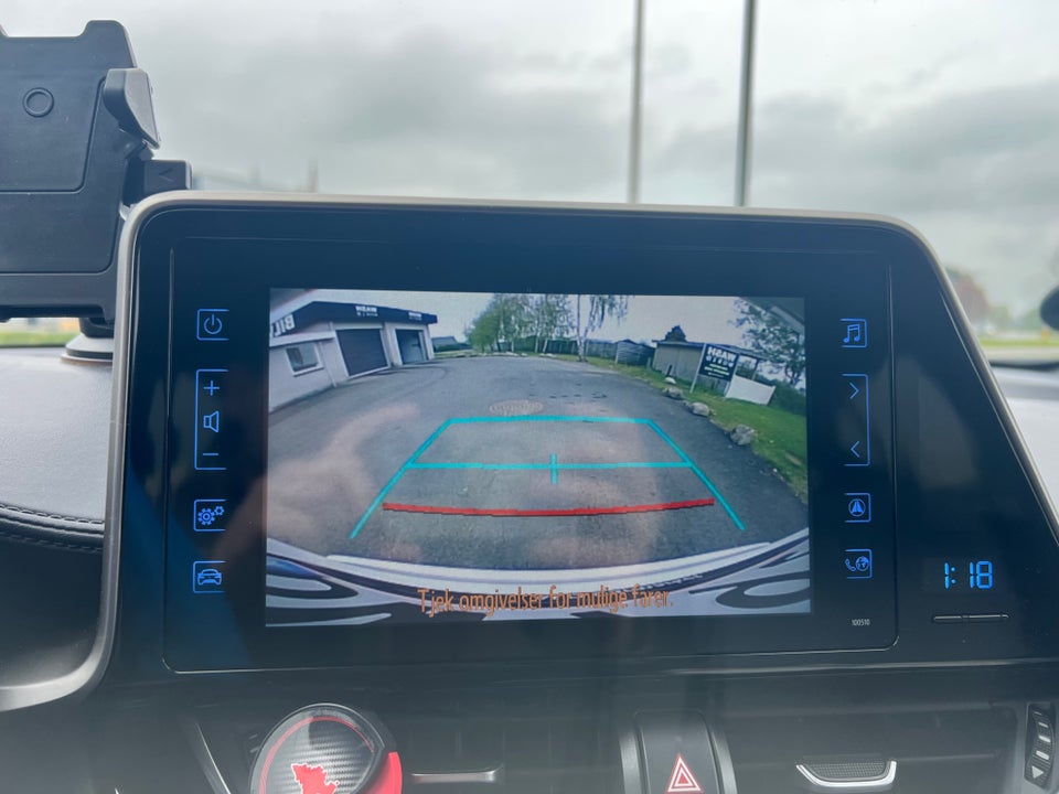 Toyota C-HR 1,8 Hybrid Selected CVT 5d