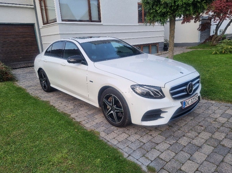 Mercedes E300 e 2,0 AMG Line aut. 4d