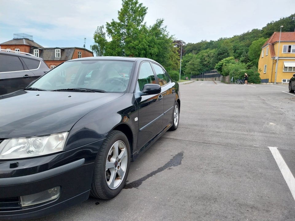 Saab 9-3 1,8 t Expression Hirsch 4d