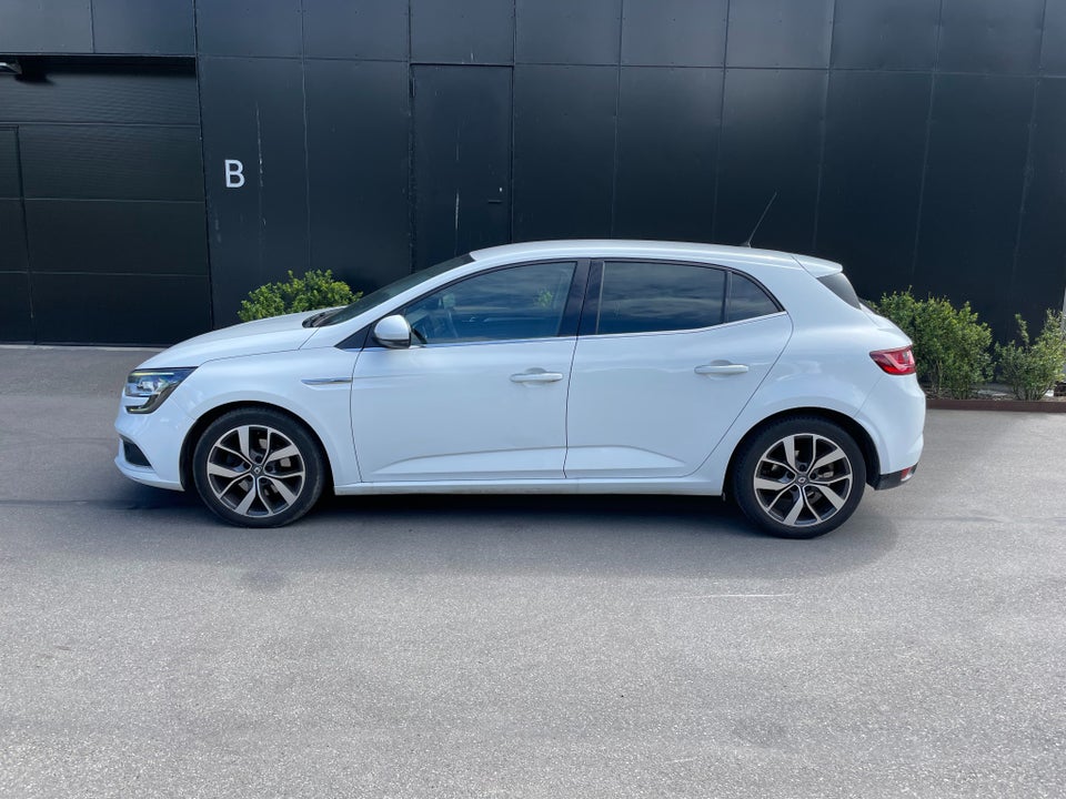 Renault Megane IV 1,5 dCi 110 Bose Edition 5d