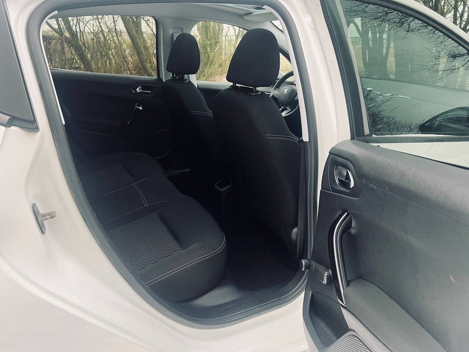 Peugeot 208 1,6 BlueHDi 100 Active+ 5d