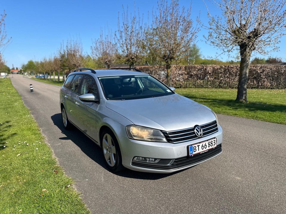 VW Passat 2,0 TDi 140 Highline Variant DSG BMT 5d