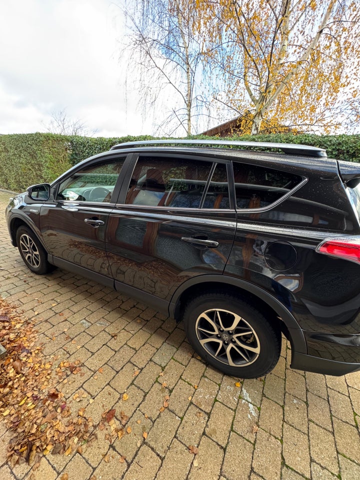 Toyota RAV4 2,5 Hybrid H3 Selected MDS 5d