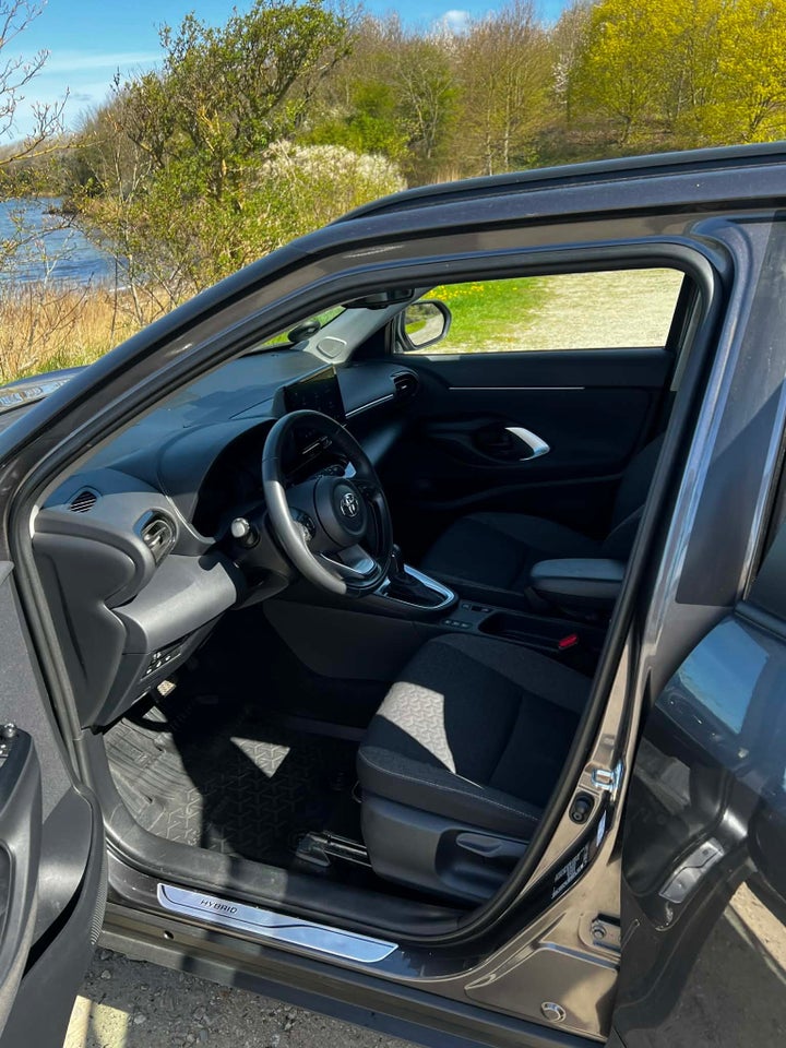 Toyota Yaris Cross 1,5 Hybrid Active Tech e-CVT 5d