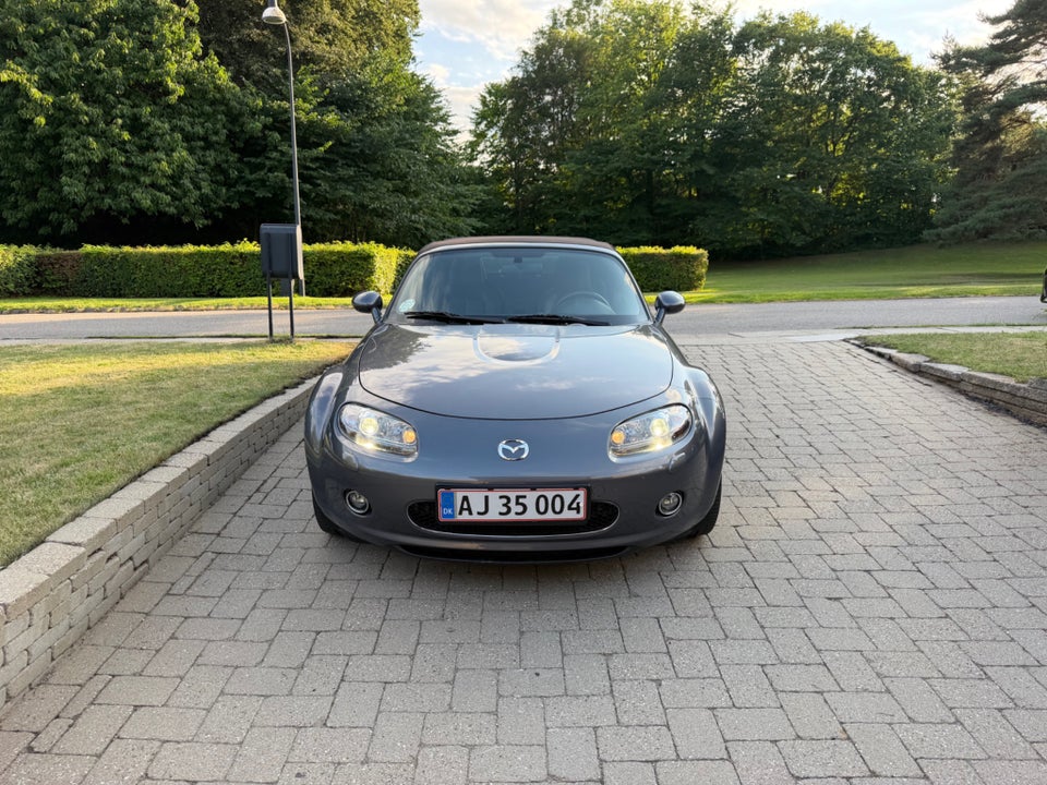 Mazda MX-5 2,0 Roadster 2d