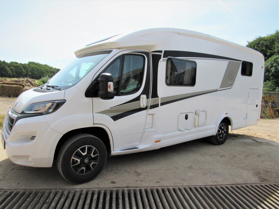 Peugeot Knaus 2,0 TI 650 MEG Platinum Selection 3d