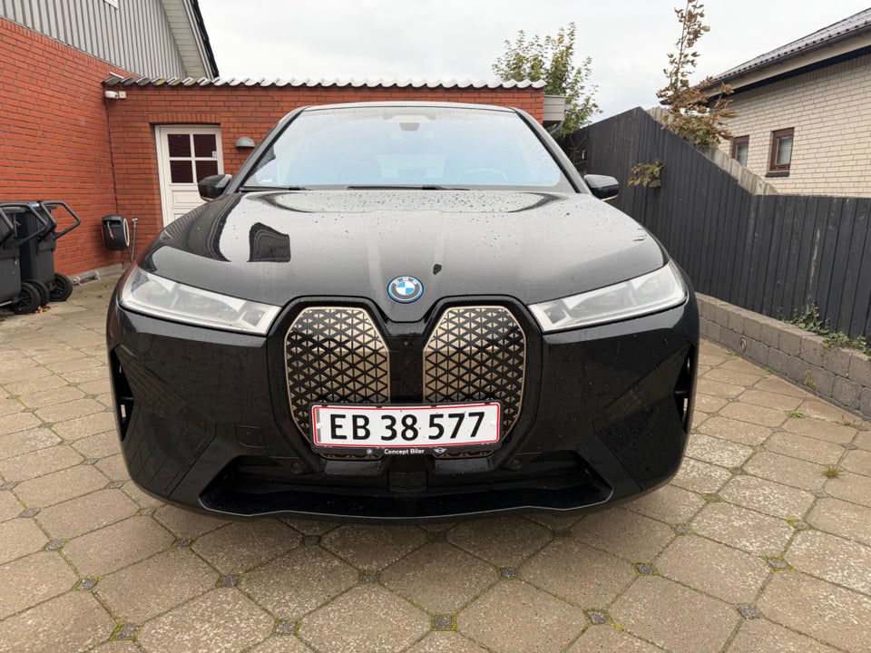 BMW iX xDrive40 Sport 5d