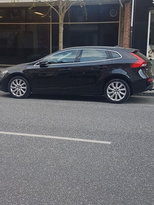 Volvo V40 1,6 D2 115 Momentum 5d