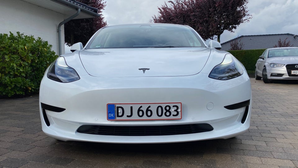 Tesla Model 3 Standard Range+ RWD 4d