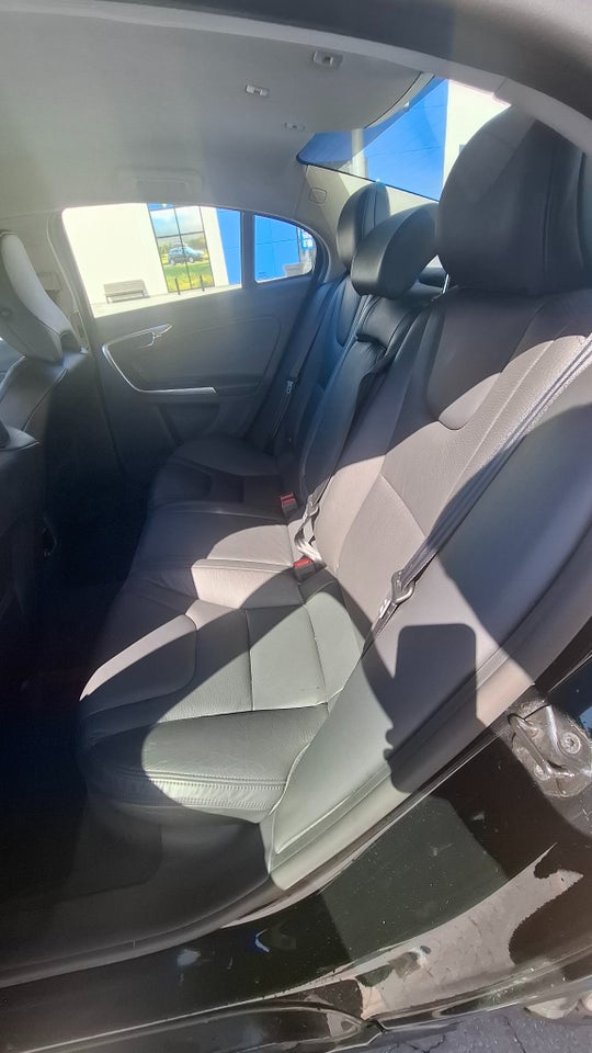 Volvo S60 2,0 D3 163 Summum aut. 4d