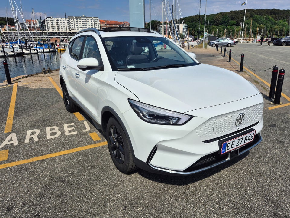 MG ZS 70 Luxury 5d