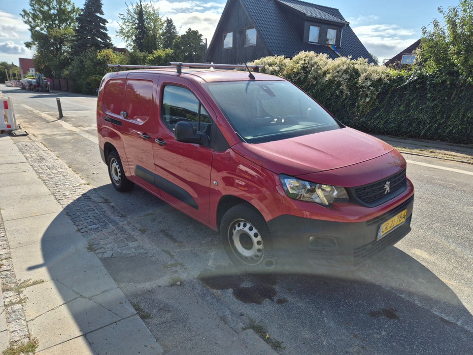 Peugeot Partner 1,5 BlueHDi 100 L2V2 Plus Van