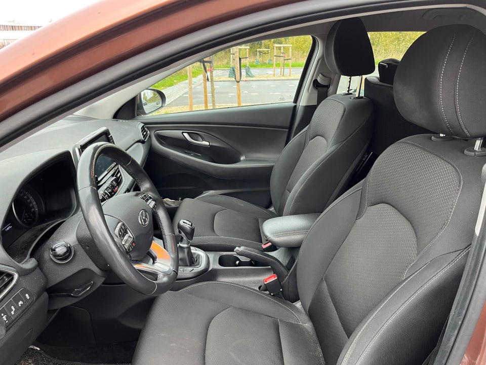 Hyundai i30 1,0 T-GDi Premium stc. 5d