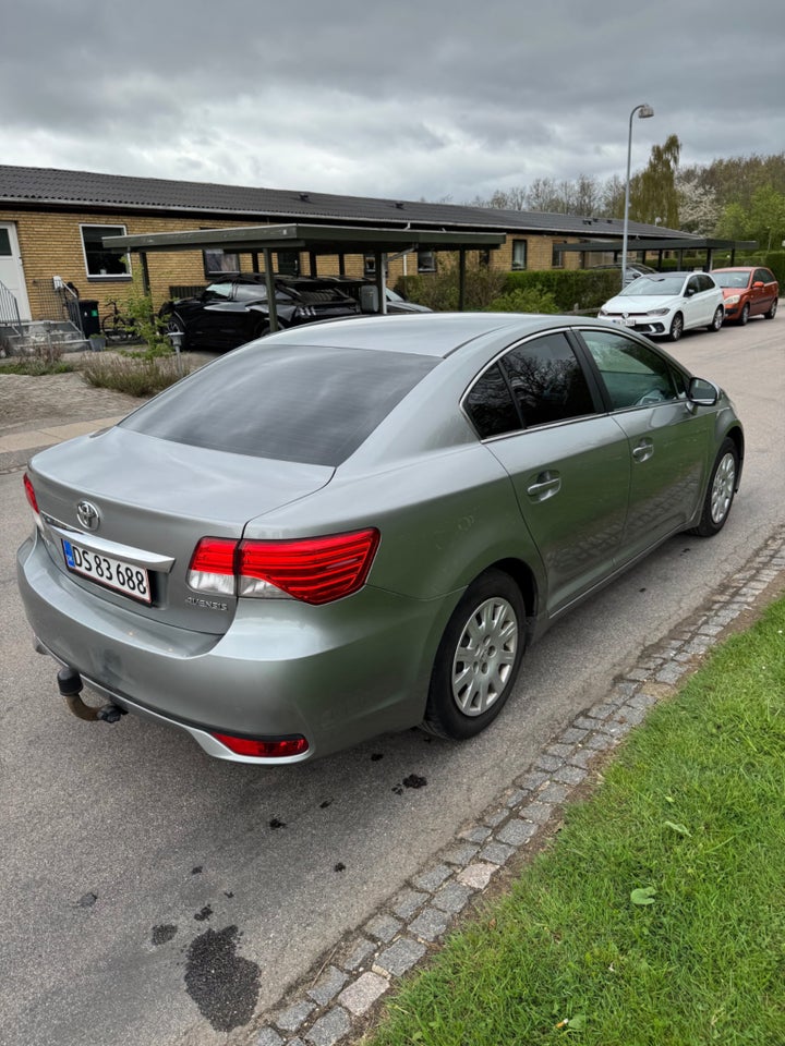 Toyota Avensis 2,0 D-4D T3 4d