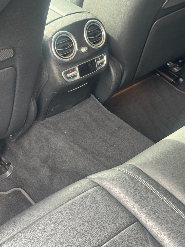 Mercedes E300 de 2,0 AMG Line stc. aut. 5d