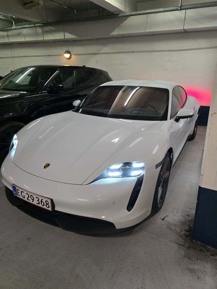 Porsche Taycan 4S Performance+ 4d
