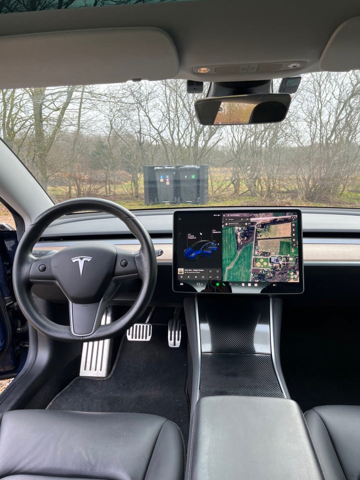 Tesla Model 3 Long Range RWD 4d