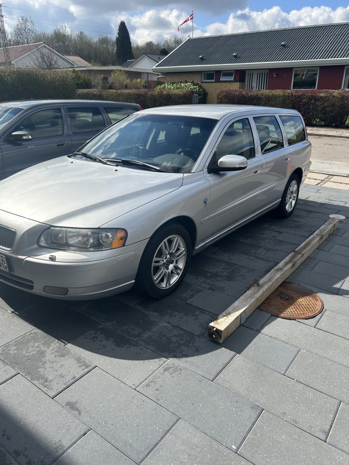 Volvo V70 2,4 140 Classic 5d