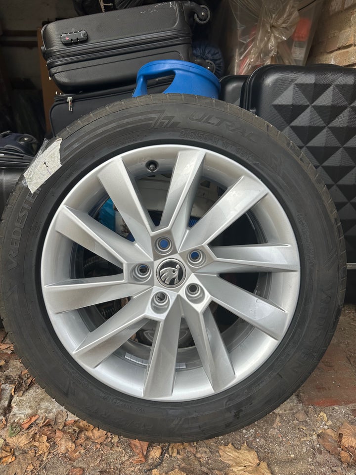 Skoda Superb 2,0 TSi 190 Business Executive Combi DSG 5d