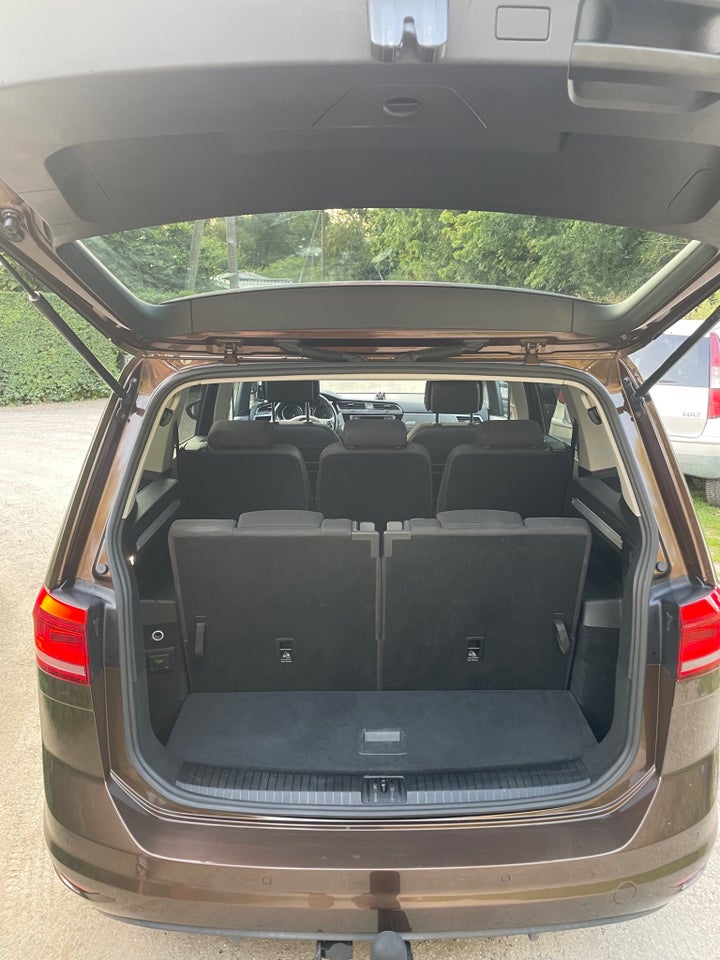 VW Touran 1,6 TDi 110 Comfortline 7prs 5d