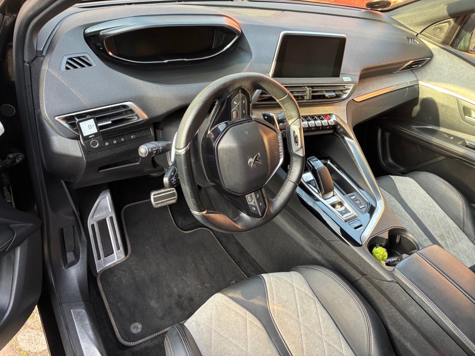 Peugeot 3008 1,6 Hybrid4 GT Premium EAT8 5d