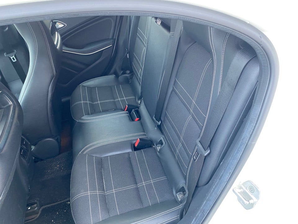 Mercedes A180 1,5 CDi Urban 5d