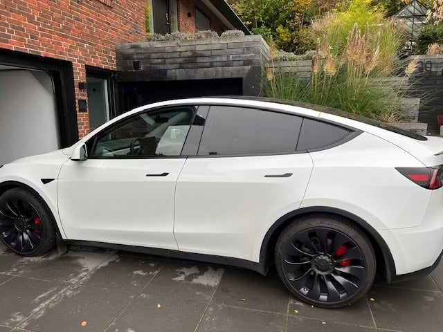 Tesla Model Y Performance AWD 5d