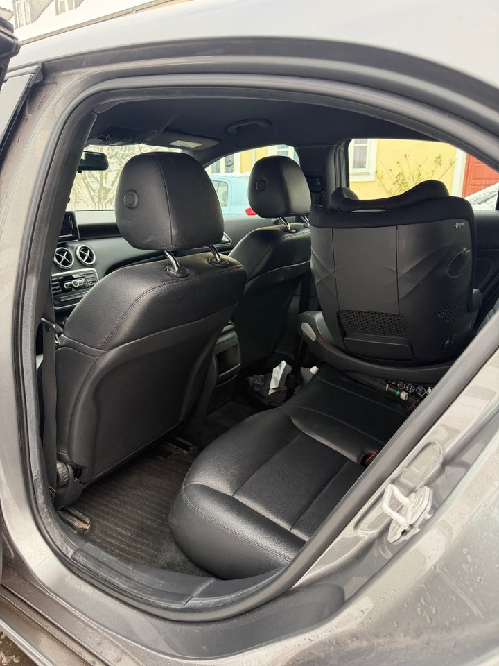 Mercedes A180 1,5 CDi Urban 5d