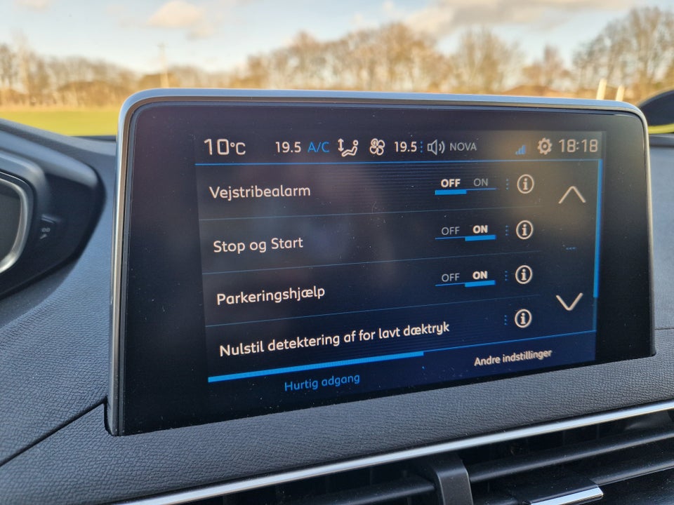 Peugeot 5008 1,2 PureTech 130 Allure 7prs 5d