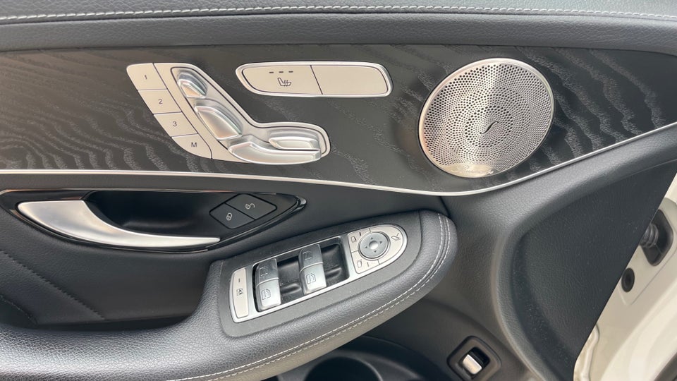 Mercedes GLC300 de 2,0 aut. 4Matic 5d