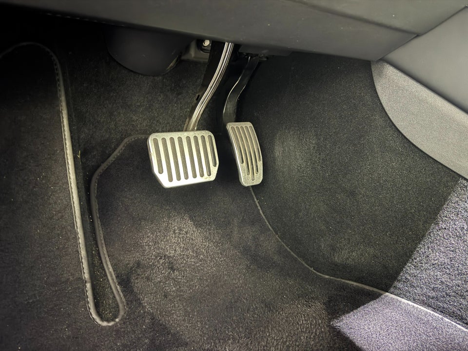 Tesla Model 3 RWD 4d