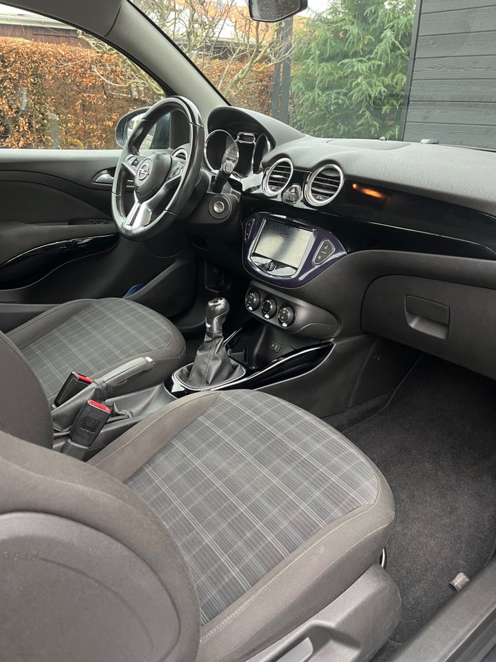 Opel Adam 1,4 87 Glam 3d