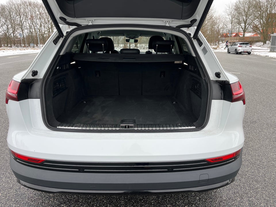 Audi e-tron 50 quattro 5d