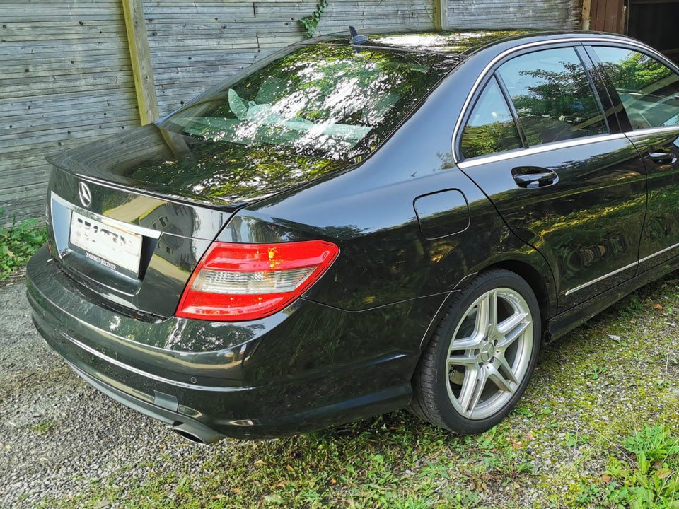 Mercedes C230 2,5 V6 Avantgarde aut. 4d