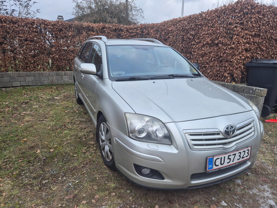 Toyota Avensis 1,8 VVT-i Sol stc. 5d