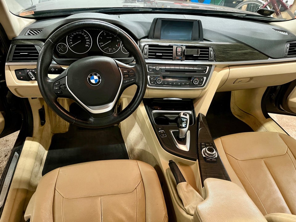 BMW 320d 2,0 Touring Luxury Line aut. 5d