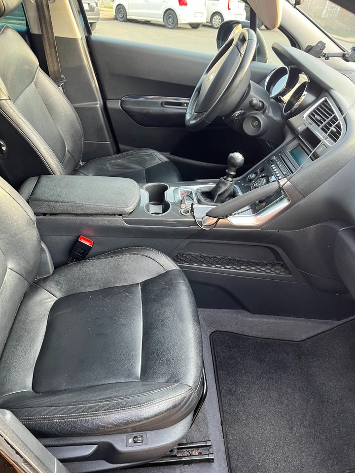 Peugeot 3008 1,6 HDi 112 Premium+ 5d