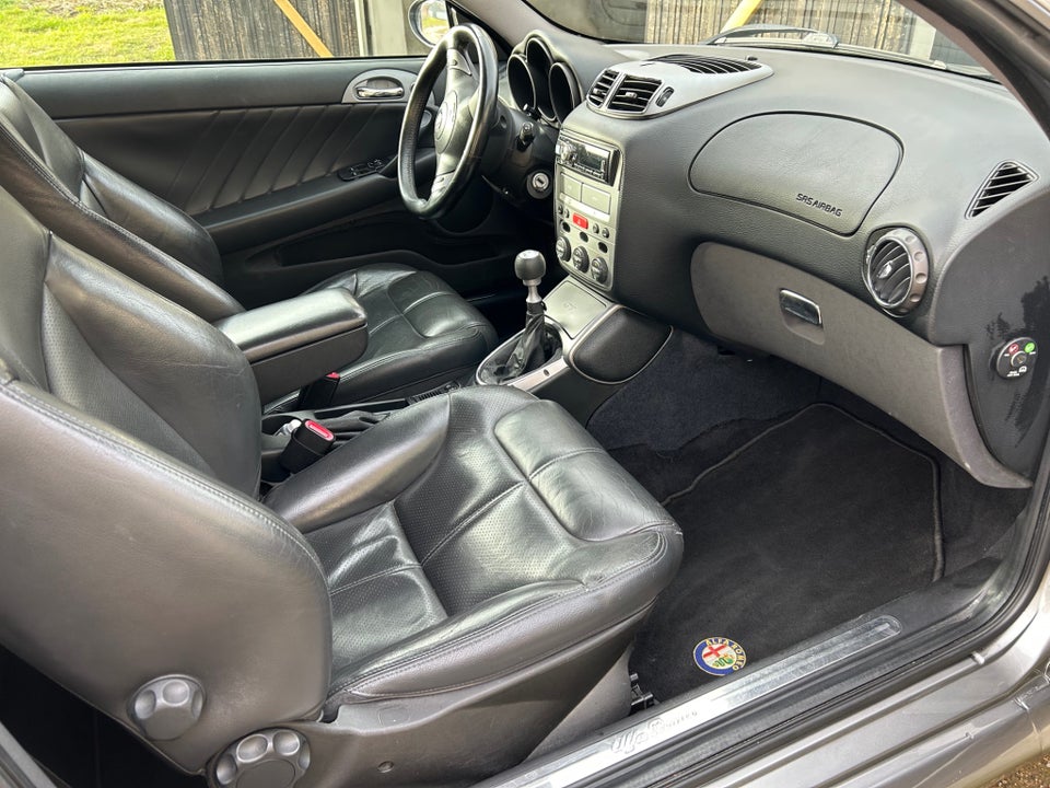 Alfa Romeo GT 3,2 V6 24V 3d