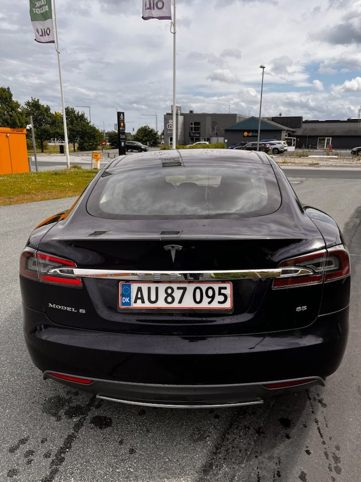 Tesla Model S 85 5d