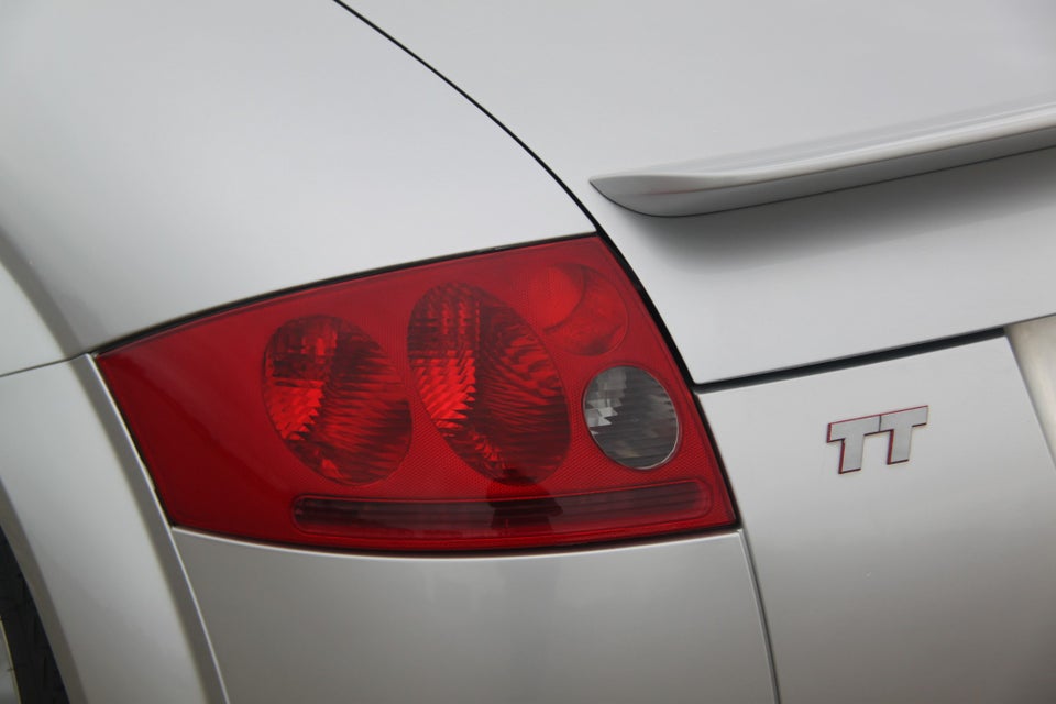 Audi TT 1,8 T 225 Coupé quattro 2d