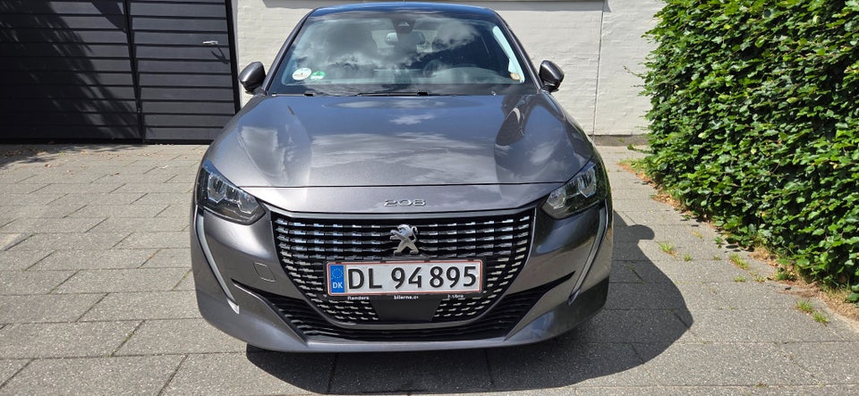 Peugeot 208 1,2 PureTech 100 Allure Sky 5d