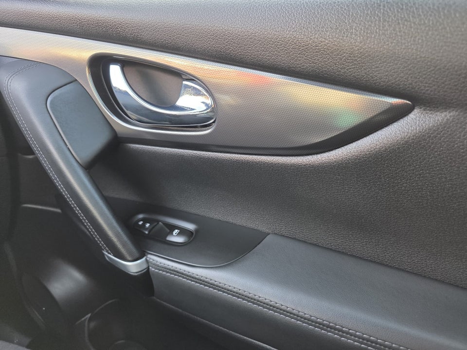 Nissan Qashqai 1,6 dCi 130 Tekna X-tr. 5d