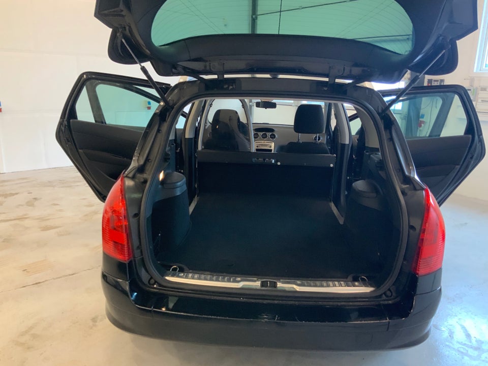 Peugeot 308 1,6 HDi 109 Premium SW Van 5d