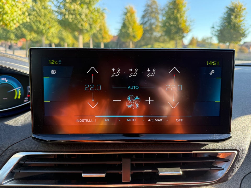 Peugeot 3008 1,6 Hybrid First Selection EAT8 5d