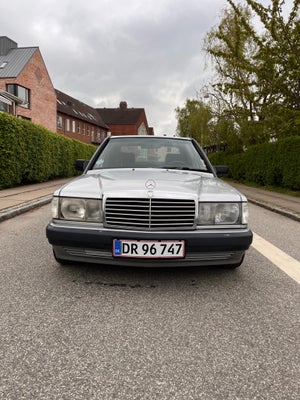Mercedes 190 E 2,5 16V 4d