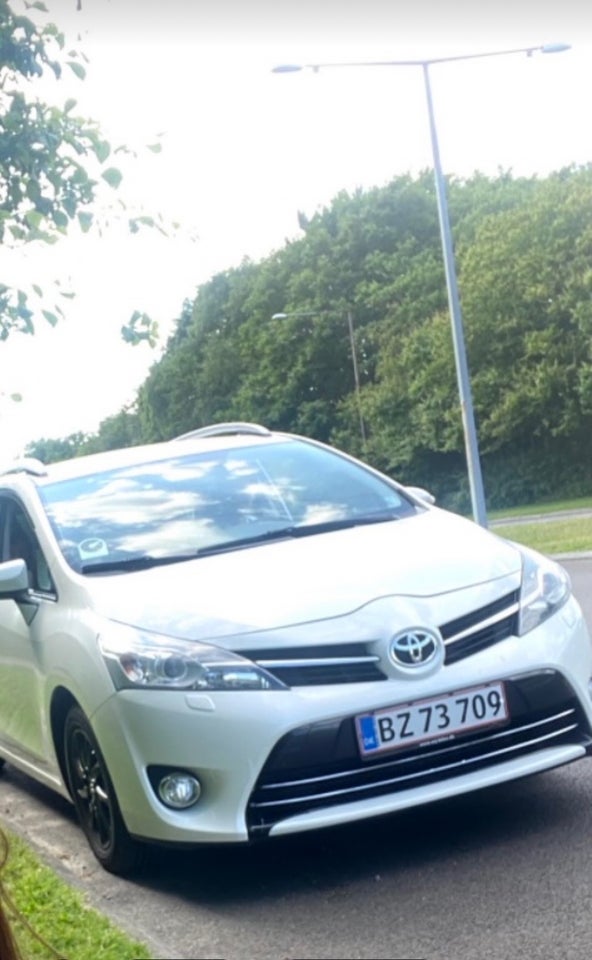 Toyota Verso 2,0 D-4D T2 Vision 7prs 5d