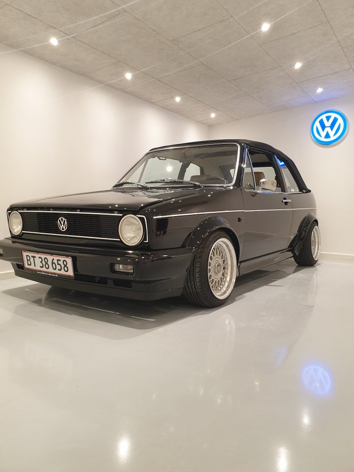 VW Golf I 1,8 GTi Cabriolet 2d