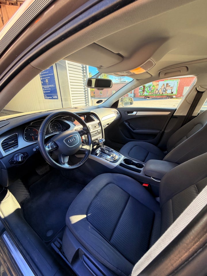 Audi A4 2,0 TDi 150 S-line Avant Multitr. 5d