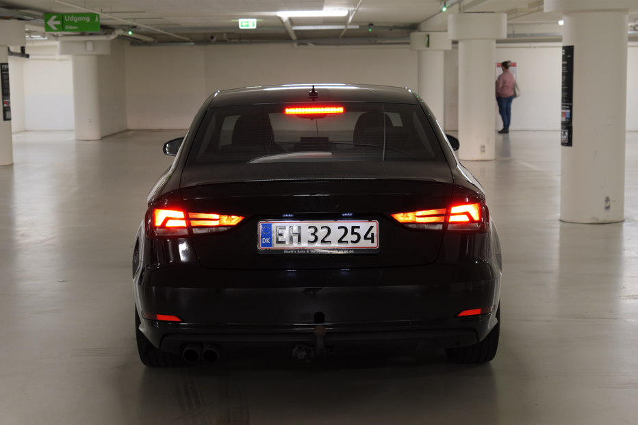 Audi A3 1,8 TFSi 180 Ambiente 4d