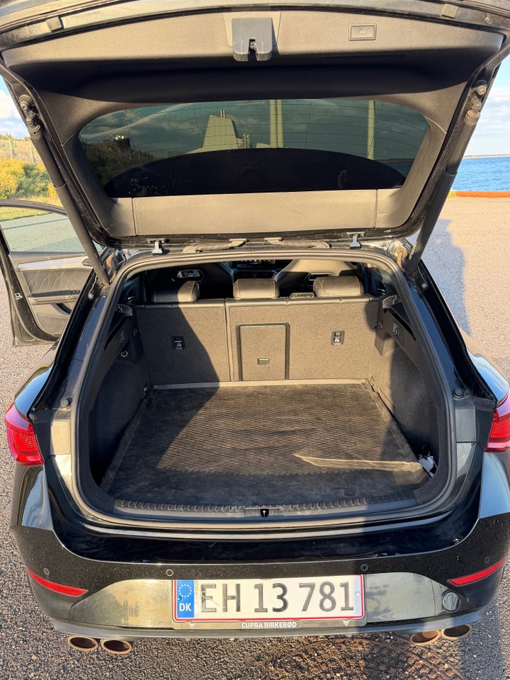 Cupra Leon 2,0 TSi Sportstourer DSG 4Drive 5d